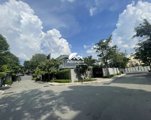 Bán biệt Thự HOLM Thảo Điền Quận 2 có hồ bơi, nội thất cao cấp