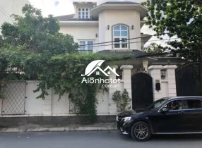 Bán nhà đường số 11 Thảo Điền Quận 2 hồ bơi sân vườn đẹp