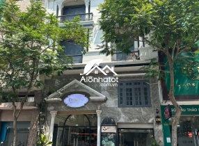 Bán Tòa Nhà MT 330 Cao Thắng Q10, Giá Tốt 85 Tỷ, HĐT 180Tr/Th