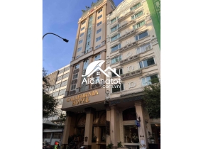 Bán khách sạn 52-54 Thủ Khoa Huân Quận 1 Chuẩn 4 Sao DT 12x32m (384m2)