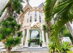  Bán Tòa Nhà Góc 2 Mặt Tiền Phú Mỹ Hưng Quận 7 | 275m² Hầm 4 Lầu Giá 125 Tỷ