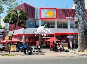 Bán nhà mặt tiền 250B Lý Chính Thắng Quận 3 căn góc siêu Vip 262m²