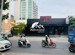 Bán nhà 33 Nguyễn Đình Chiểu Quận 1 DT 19x43 (825m2) được xây cao tầng