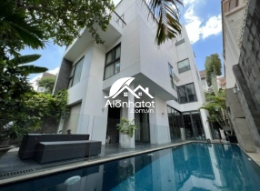 Bán Villa 215 Nguyễn Văn Hưởng cao cấp có hồ bơi hiện đại