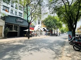 Bán Khách Sạn MT 27 Bà Huyện Thanh Quan Q3, 52 Phòng, HĐT 400Tr
