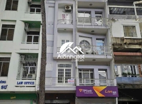Bán nhà mặt tiền 127B-127C Trần Quang Khải, Quận 1