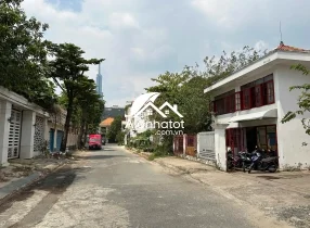 Bán biệt thự hẻm 79 Trần Não, Quận 2 Diện tích lớn khan hiếm