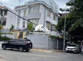 Bán Tòa Nhà Góc 2 Mặt Tiền 13 Miếu Nổi Phú Nhuận, 262m², Hợp Đồng Thuê 140Tr 