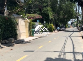 Bán nhà đường số 40 Thảo Điền Quận 2 tiện xây hầm 6 tầng