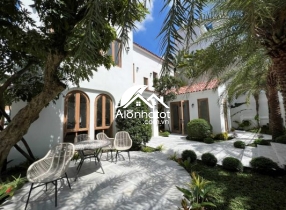 Bán villa đường Thái Ly Thảo Điền Quận 2 hồ bơi cực đẹp