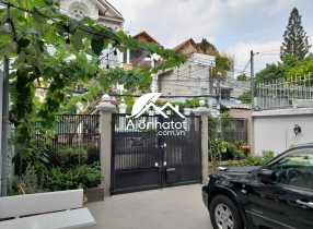 Bán biệt thự khu 215 Nguyễn Văn Hưởng Thảo Điền 200m2