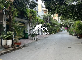 Bán đất biệt thự 215 Nguyễn Văn Hưởng Quận 2 DT 720m2 giá tốt
