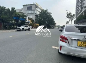 Bán đất đường Tạ Hiện Quận 2 Dự Án Huy Hoàng, 270m2 (15x18) gần sông