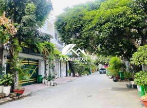 Bán đất 215 Nguyễn Văn Hưởng Quận 2 DT 20x21, 453m2 Chỉ 150tr/m2