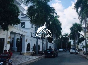 Bán biệt thự khu Villa 108 Phường Thảo Điền Quận 2 có hồ bơi 450m2