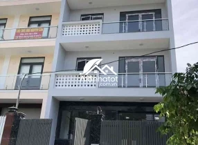 Bán tòa nhà mặt tiền đường 185 Nguyễn Hoàng Quận 2 Hầm 3 tầng mới