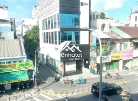 Bán tòa nhà mặt tiền 129-131 Đinh Tiên Hoàng, Quận 1