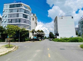 Bán đất mặt tiền Nguyễn Văn Kỉnh Quận 2 DT 8x20 (160m2)