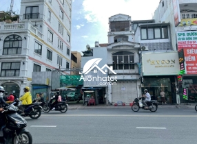 Bán nhà mặt tiền 111 Phan Đình Phùng, Phường 17, Phú Nhuận
