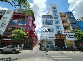 Bán nhà mặt tiền 146-148 Nguyễn Trãi, Phường Bến Thành, Quận 1