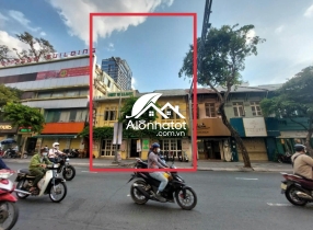 Bán nhà mặt tiền 15-17 Đinh Tiên Hoàng, Quận 1 – Vị trí đẹp ngay ngã tư