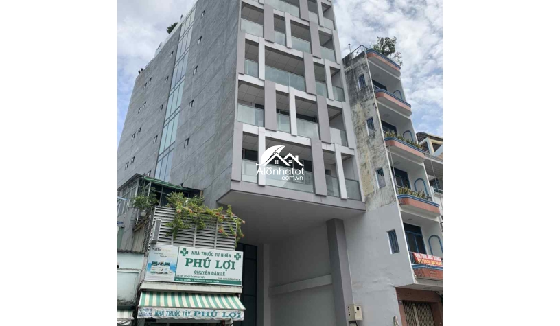 Bán nhà MT 108 - 110 Cô Bắc, P. Cô Giang, Quận 1 DT 240m2 giá tốt