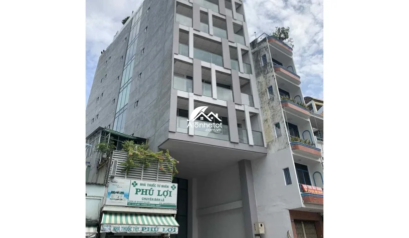 Bán nhà MT 108 - 110 Cô Bắc, P. Cô Giang, Quận 1 DT 240m2 giá tốt