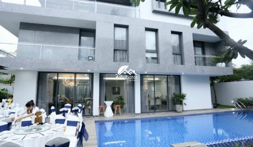 Bán biệt thự đẹp phường Thảo Điền Quận 2 DT 700m2