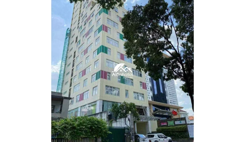 Bán tòa nhà MT 157 - 157A Pasteur, Phường 6, Quận 3, DT 19x34m, Giá 530 tỷ