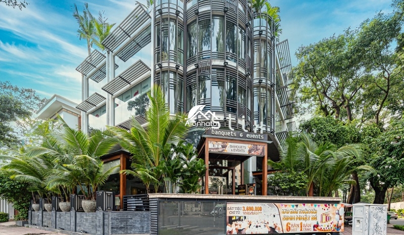 Bán góc 2 MT Nguyễn Đình Chiểu - Lê Quý Đôn phường 6, Quận 3