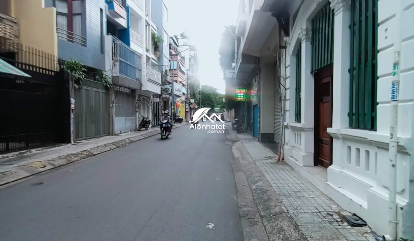 Bán khuôn đất 19 Phan Ngữ, Phương Đa Kao Quận 1 DT 20x20 (393m2)