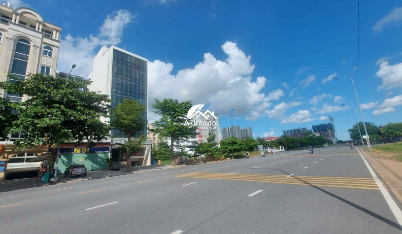 Bán tòa nhà Diamond House Office Building tại 191 Trương Văn Bang, Thạnh Mỹ Lợi