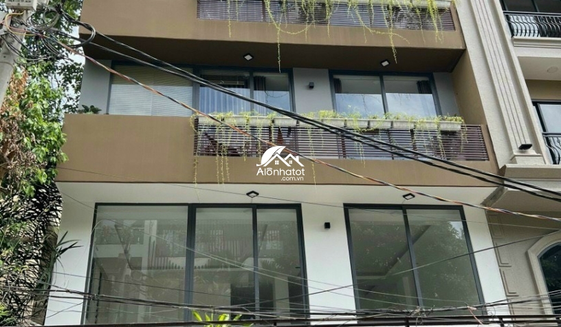 Bán tòa nhà Quận 2 phường Thảo Điền Hầm 5 Lầu Siêu Đẹp