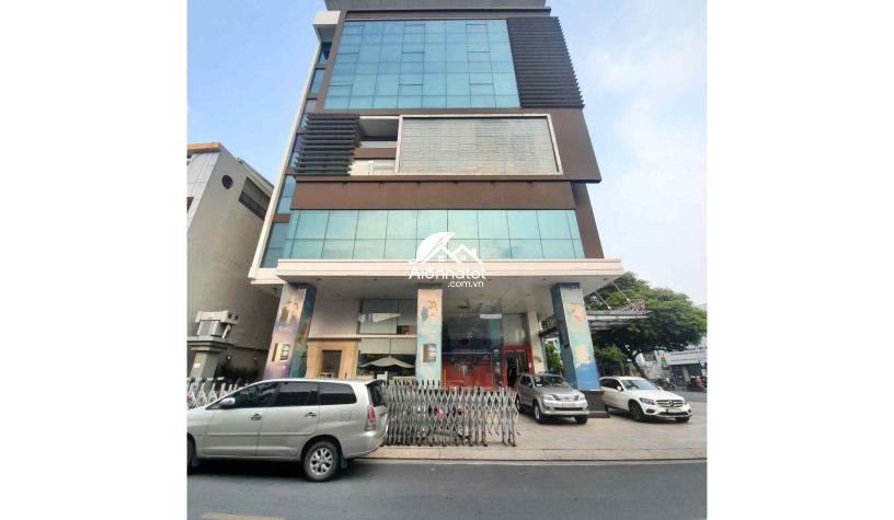 Bán toà nhà góc 2MT 36 Phan Đăng Lưu Quận Bình Thạnh DT 22x25m Giá 400 tỷ