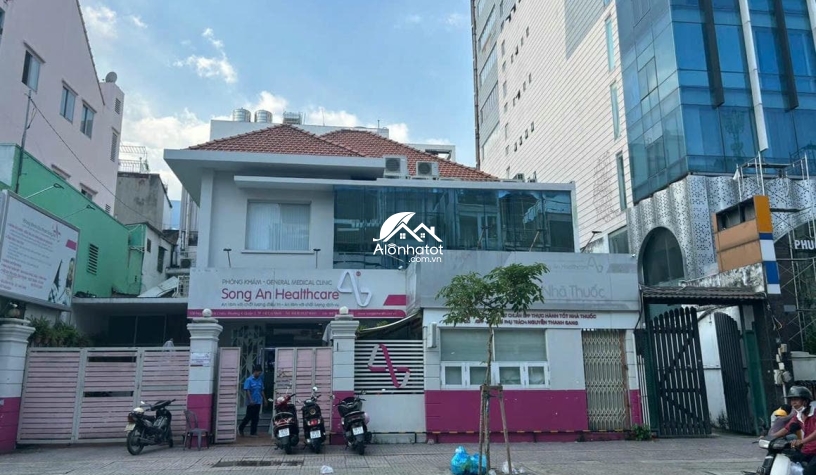 Bán nhà góc 2 mặt tiền 510 Nguyễn Đình Chiểu, Quận 3 CN 320m2 xây cao