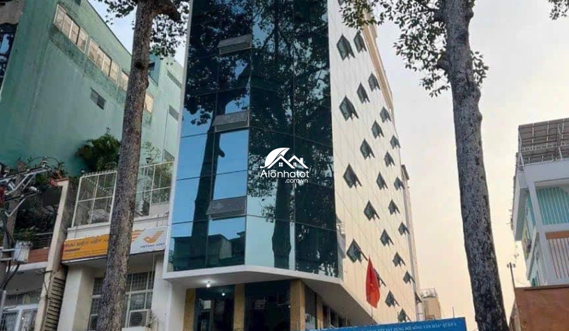 Bán tòa nhà góc 2 mặt tiền 49B Cao Thắng, Quận 3 Hầm 8 tầng