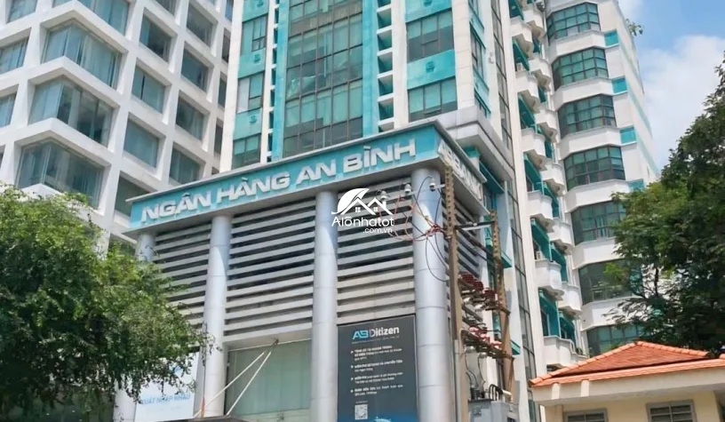 Bán Tòa Nhà MT 170 Hai Bà Trưng Q1, HĐT 40k USD, 669m² Nở Hậu