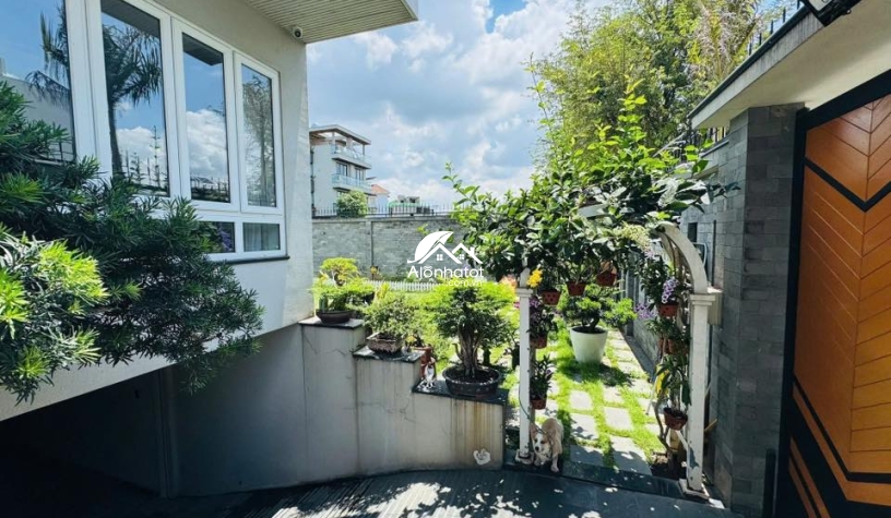 Bán biệt thự mặt tiền đường Vũ Phương Đề, Thạnh Mỹ Lợi Vào Ở Ngay 