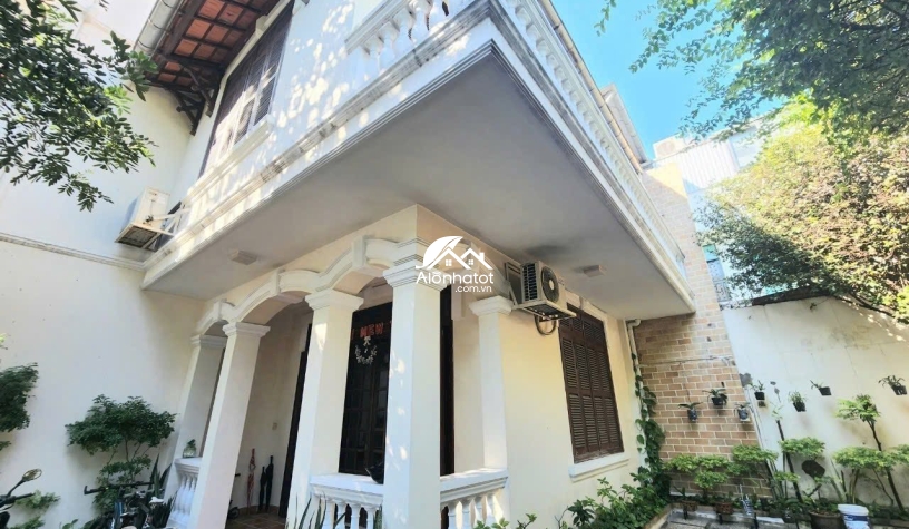 Bán Biệt Thự Góc 2MT Hẻm Trần Quốc Thảo Q3, 344m², Giá Chốt 170 Tỷ