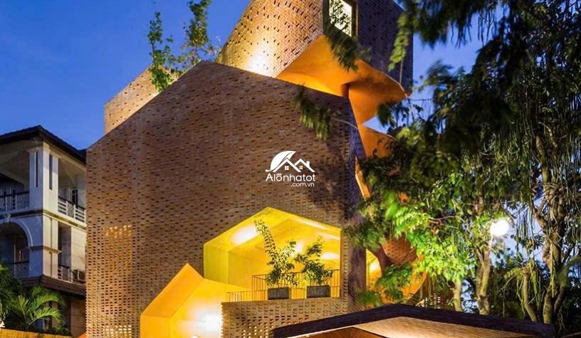 BÁN BIỆT THỰ VEN SÔNG 17 ĐƯỜNG 23 KHU COMPOUND TRẦN NÃO