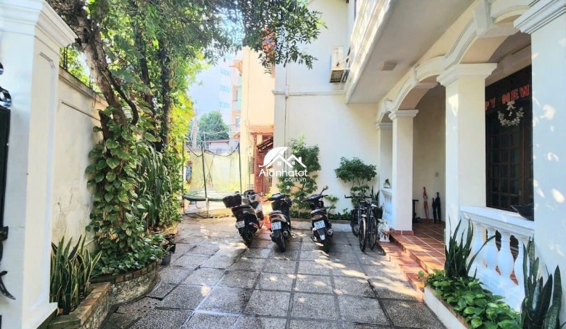 Bán Biệt Thự Góc 2MT Hẻm Trần Quốc Thảo Q3, 344m², Giá Chốt 170 Tỷ