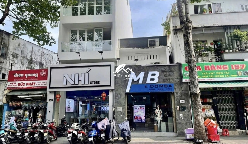 Bán Nhà Mặt Tiền 155 Bis Trần Quang Khải Quận 1: Vị Trí Vàng