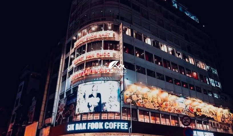 Bán Tòa Nhà Góc 2MT Trần Hưng Đạo Q5, 10 Tầng, HĐT 30k USD, Giá 350 Tỷ