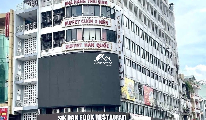 Bán Tòa Nhà Góc 2MT Trần Hưng Đạo Q5, 10 Tầng, HĐT 30k USD, Giá 350 Tỷ