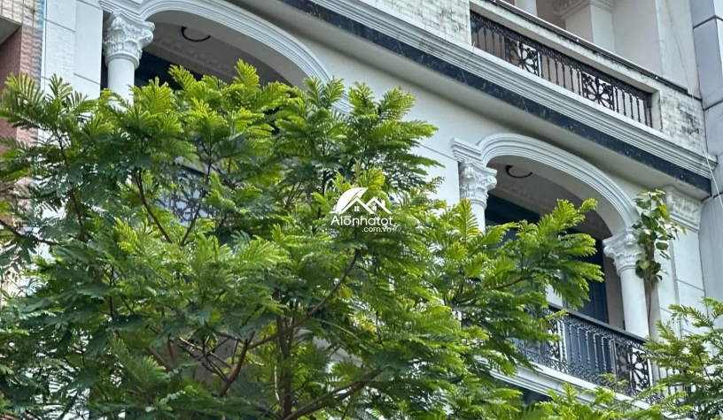 Bán Tòa Nhà MT 330 Cao Thắng Q10, Giá Tốt 85 Tỷ, HĐT 180Tr/Th