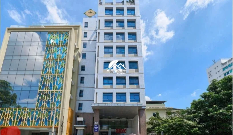 Bán Tòa Nhà VP 40 Hoàng Việt Tân Bình, 2 Hầm 10 Tầng, HĐT 450Tr/Tháng