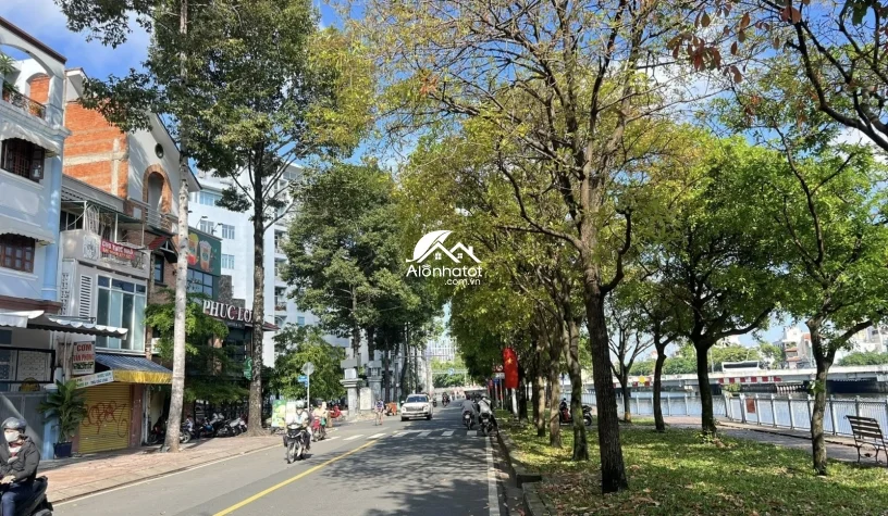 Bán Tòa Nhà 2 Mặt Tiền Hoàng Sa - 1BIS Nguyễn Văn Thủ Quận 1