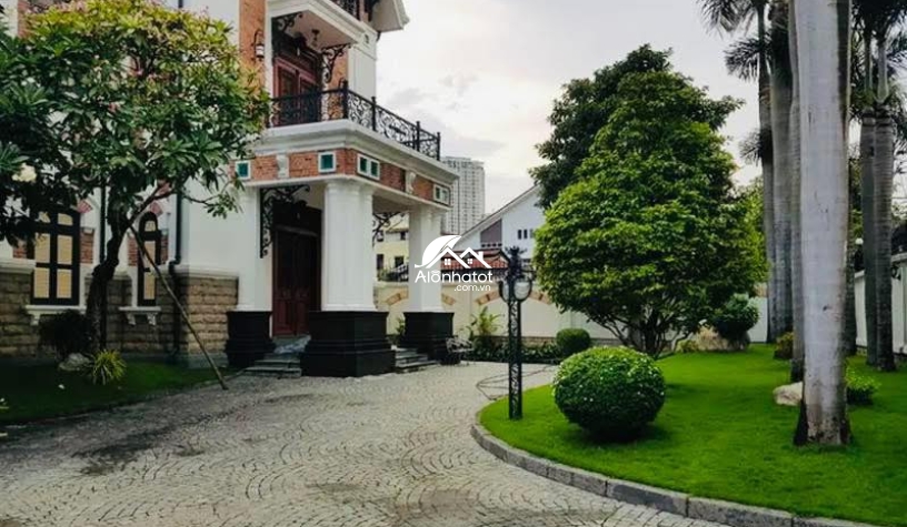 Bán Biệt Thự Siêu Rộng 28 Nguyễn Ư Dĩ Thảo Điền Quận 2 1288m² Giá 400 Tỷ 