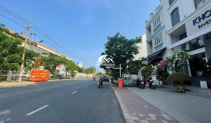 Bán Nhà Phố Văn Phòng 414–416 Tân Phú Quận 7 DT 216m² Hầm 5 Tầng Giá 130 Tỷ 