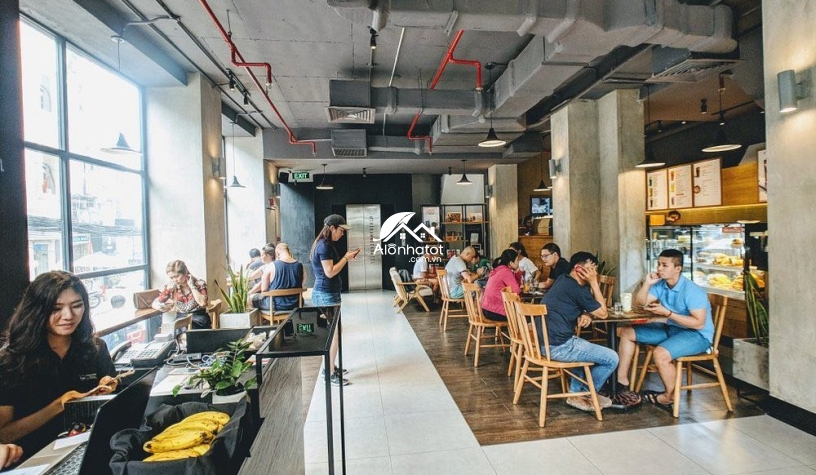 Bán Khách Sạn Góc 2MT 47 49 Lê Thị Riêng Quận 1 –  Giá 130 Tỷ